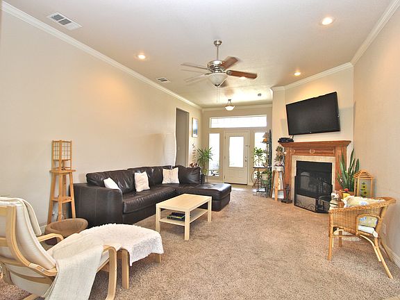 5th image of 1129 Chaucer Ln