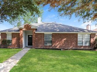 1249 Roan Dr, Lancaster, TX 75134