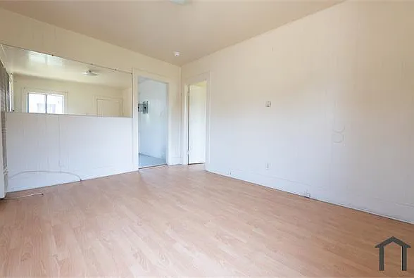 720 King Ave — Photo 5