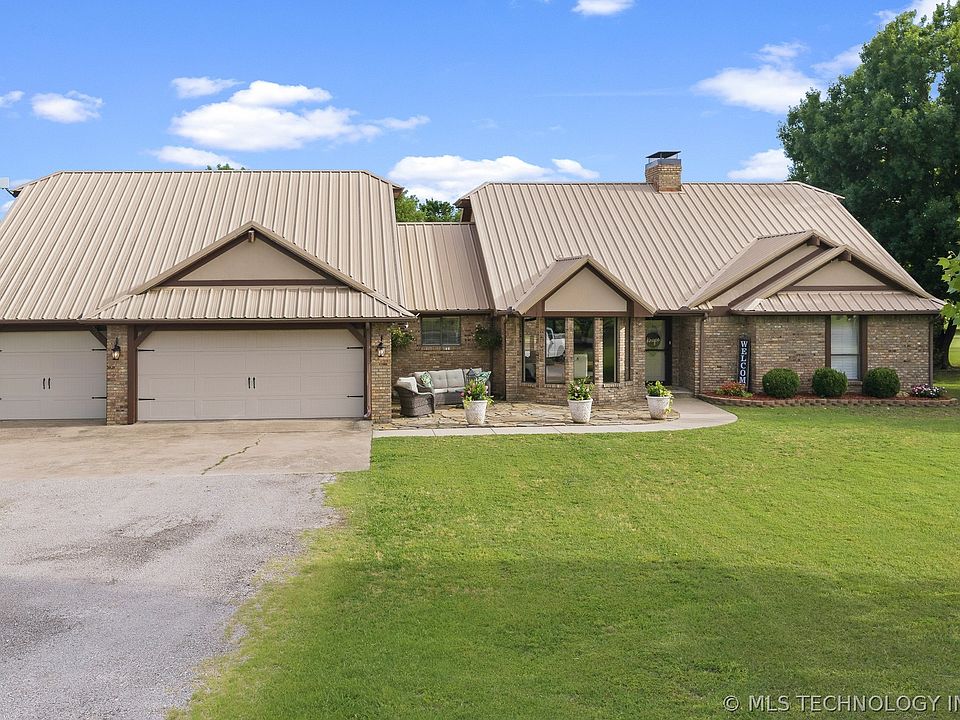 1st image of 411 Blue Bell Rd