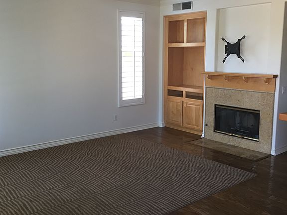 5th image of 9807 Fieldthorn St