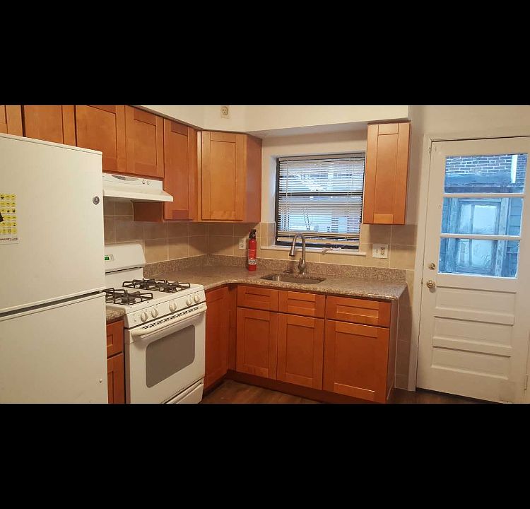 2nd image of 2444 S Lawrence St