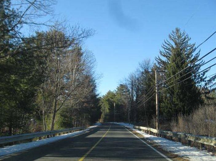 2nd image of 20 Holland Rd