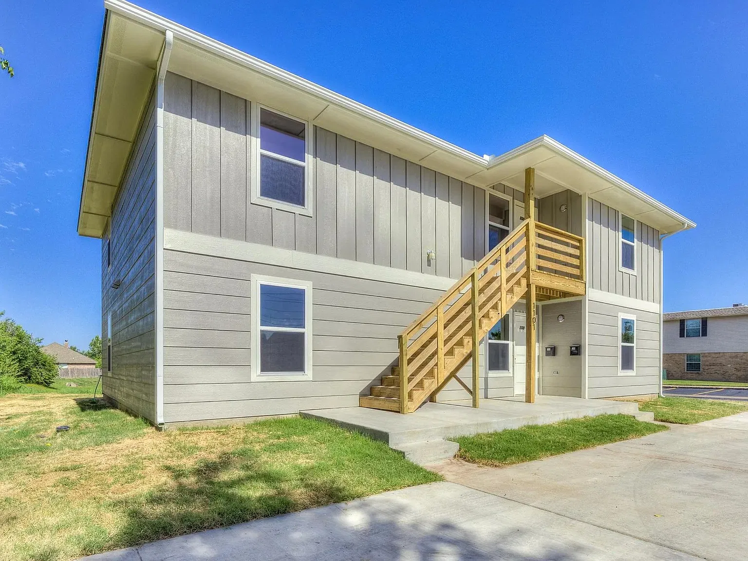 1101 Fretz Ave — Photo 3