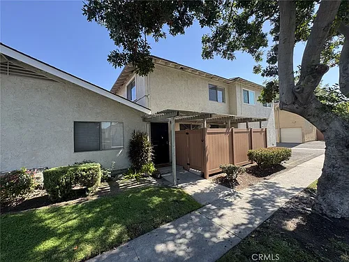 16748 Cedarwood Cir Photo 1