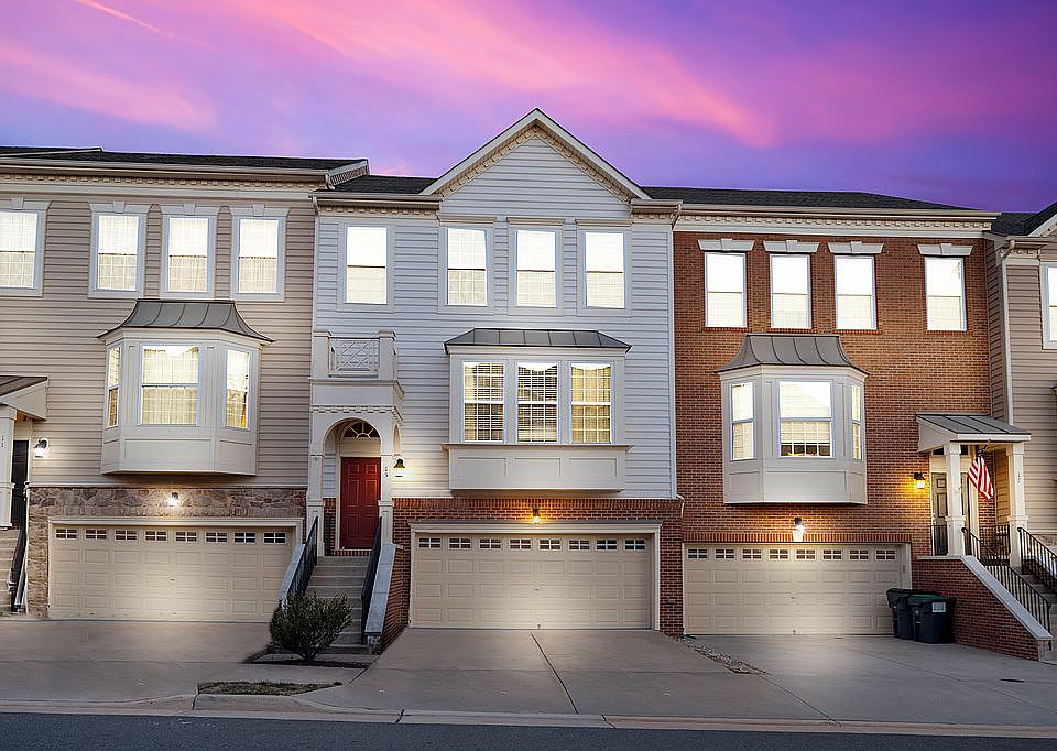 1st image of 15 Coulter Ln