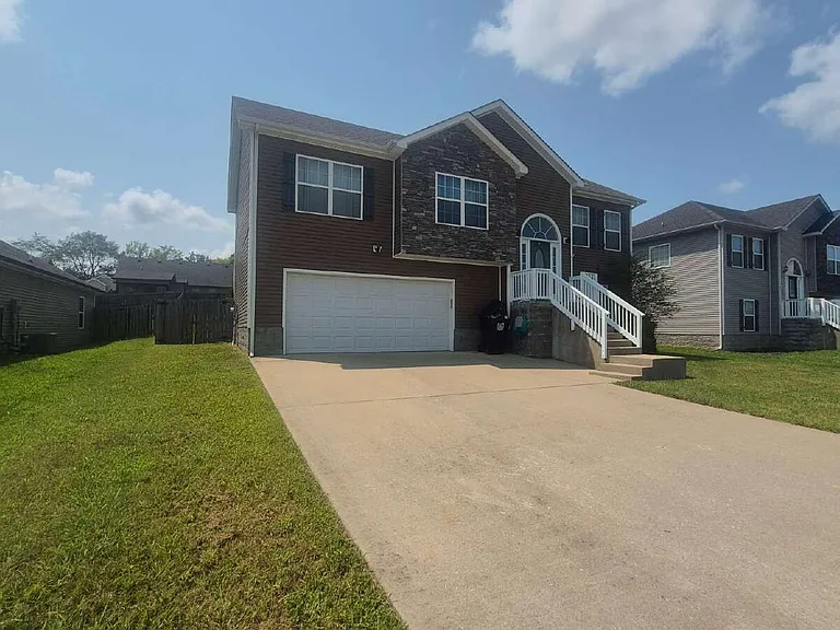 1351 Freedom Dr — Photo 4