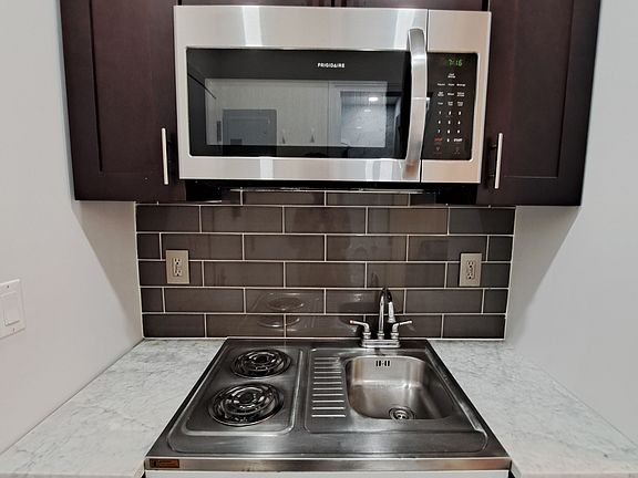 3rd image of 216 W 100th St APT 515