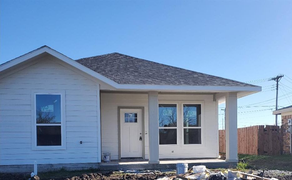 1127 Jones St Greenville Tx Zillow