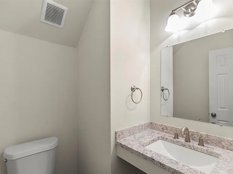 14106 Kinsbourne Ln — Photo 10
