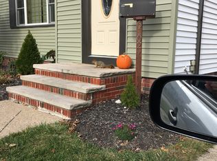 6102 Ackley Rd, Parma, OH 44129