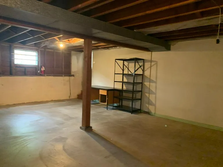 1328 NE 55th Ave — Photo 25
