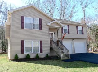99 Bunyon Springs Ct, Drums, PA 18222