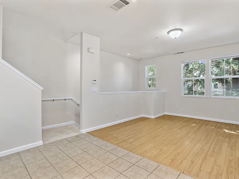 2189 Beech Cir #1 — Photo 3