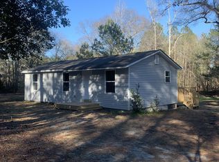 670 Clearwater Rd, Sharpsburg, GA 30277