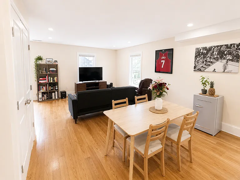 23 Higgins St #2 — Photo 2