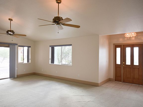 4th image of 4031 Vega Dr