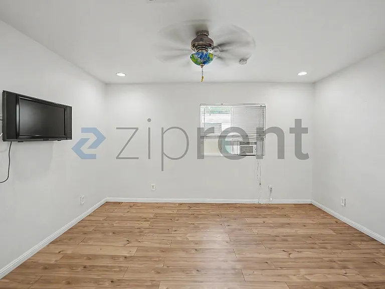 25014 Oliver Way — Photo 21