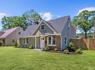 126 Greenbrook Rd, Green Brook, NJ 08812