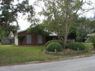 1225 Shady Ln, Merritt Island, FL 32952