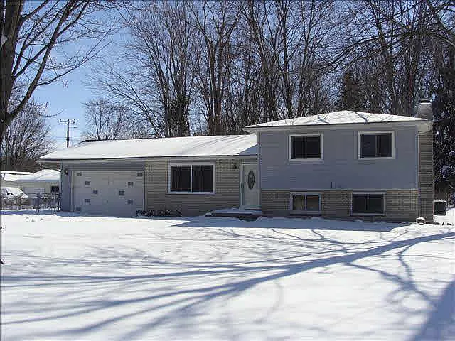 217 Ford Rd photo 1