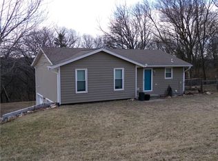 510 E Seybold Rd, Excelsior Springs, MO 64024
