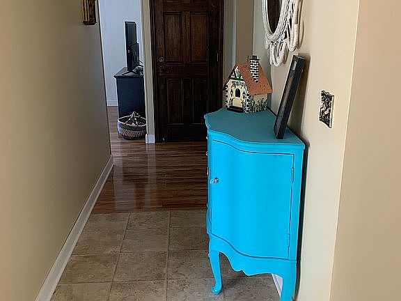 3rd image of 284 Shula Dr