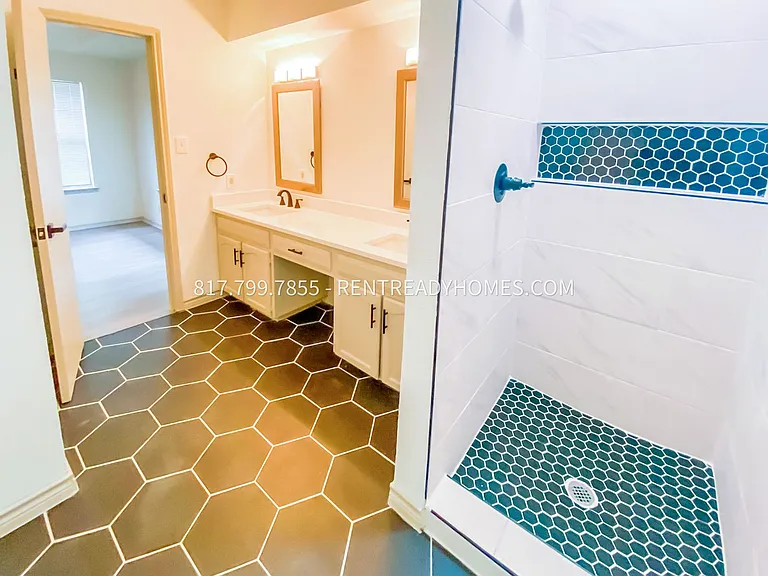 203 Shady Oaks Cir — Photo 12