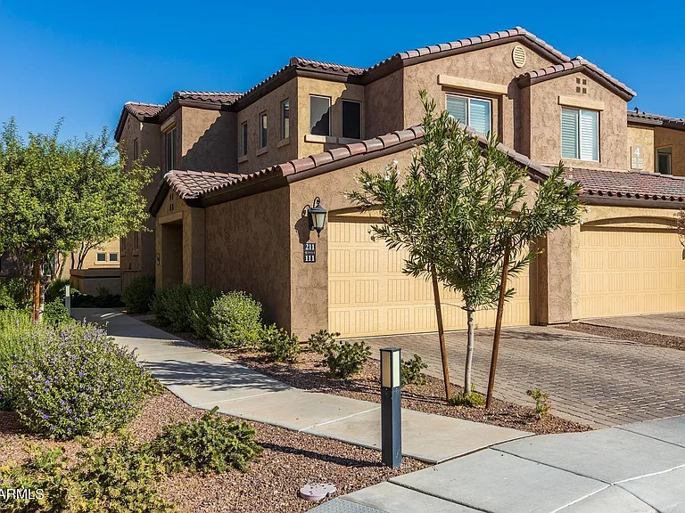 250 W Queen Creek Rd #111 — Photo 1