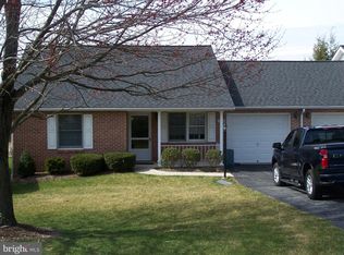 2808 Carlisle Dr #21, New Windsor, MD 21776