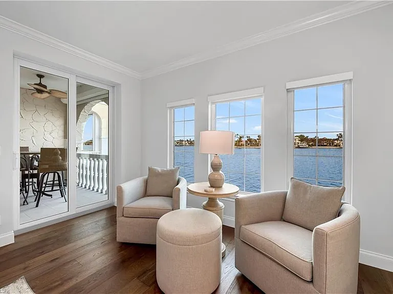 4000 Gulf Shore Blvd N #1400 — Photo 7