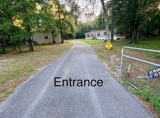 449 SW Curtain Ln, Fort White, FL 32038