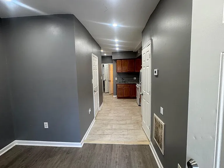 1108 N Bond St #1 — Photo 7
