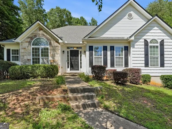 210 Amaranth Ct, Ball Ground, GA 30107