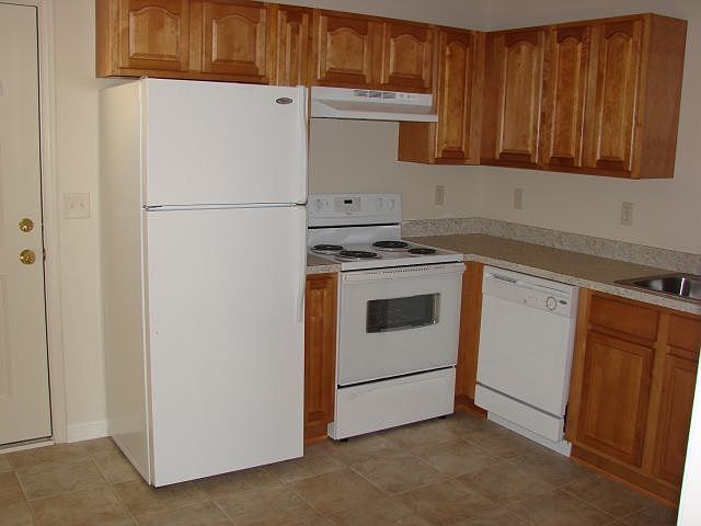 2nd image of 1707 Woodbrooke Dr