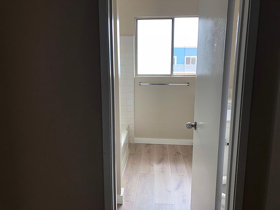 4th image of 3601 E Vermont St APT 8