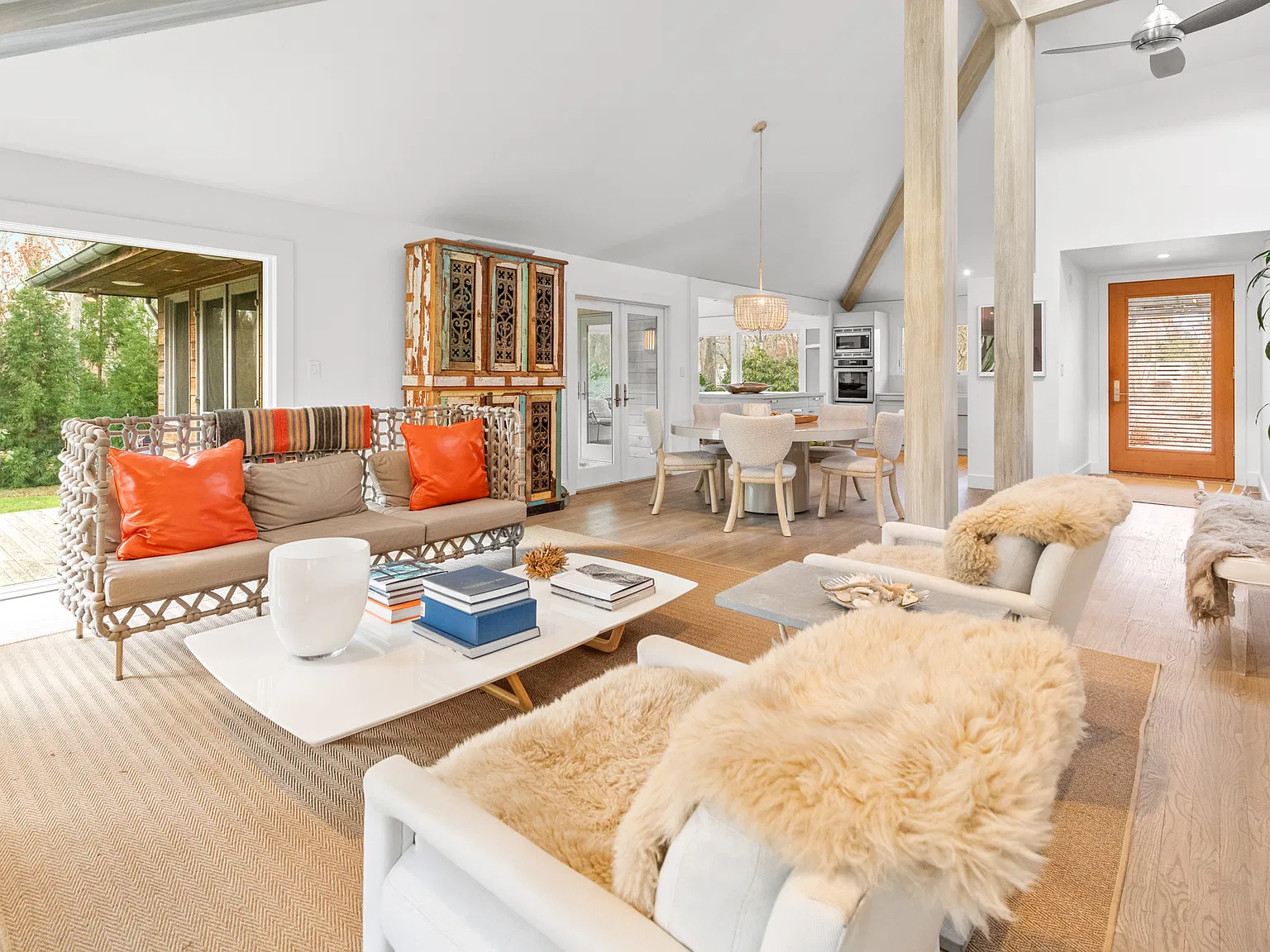 Beautifully Renovated Home with a Fantastic Outside Space! — Photo 3