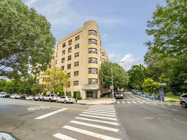 190 E Mosholu Parkway S #3C, Bronx, NY 10458