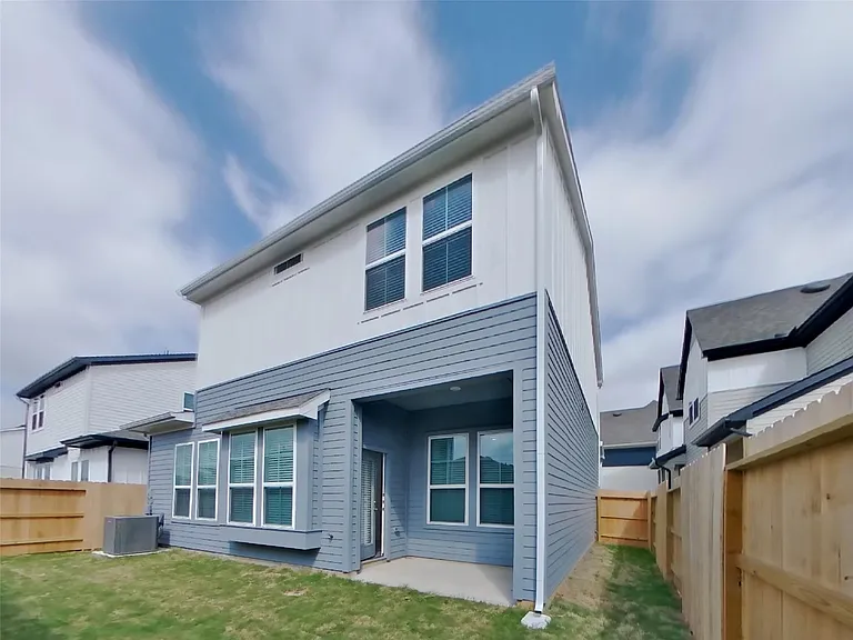 22709 Terrazzo Dr — Photo 15