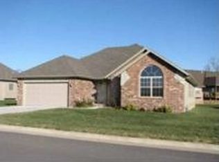 5604 N Vintage Dr, Ozark, MO 65721