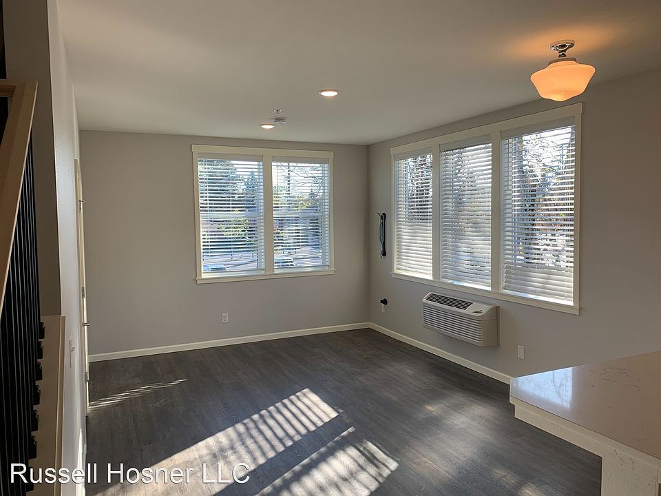 1st image of 7100 N Greenwich Ave #11