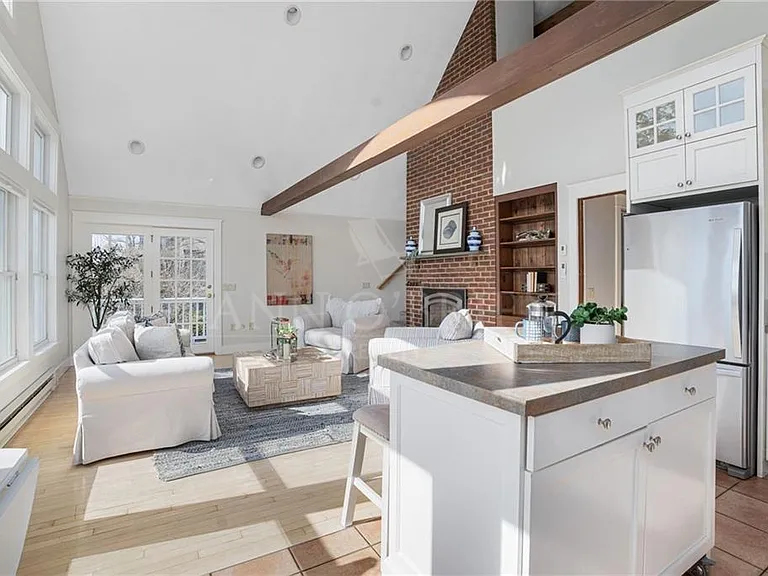 143 Summit Ave — Photo 8