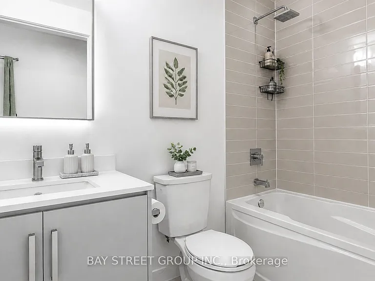 5180 Yonge St #409 — Photo 10