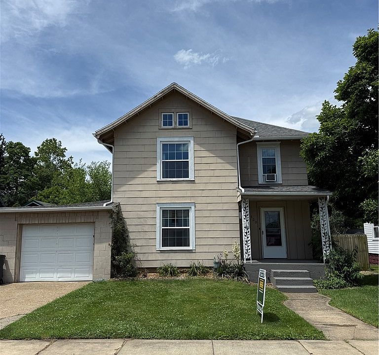 1st image of 130 1st St