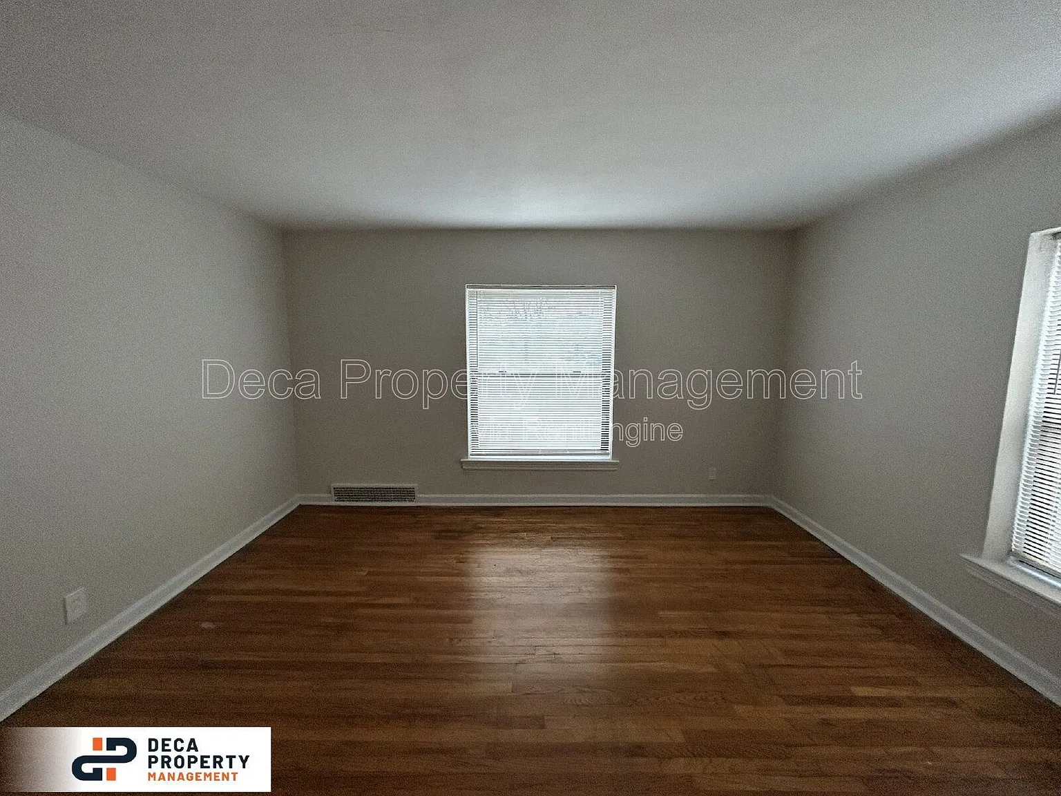 2 bed, 1.0 bath, 1026 sqft, $995 — Photo 2