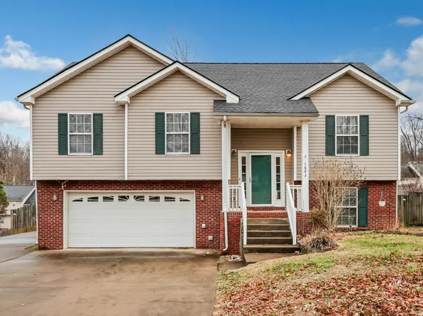 1663 Barrywood Cir E, Clarksville, TN 37042