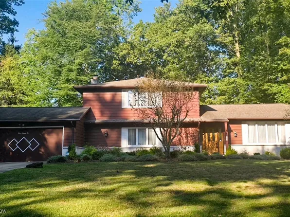 592 Rutland Dr, Highland Heights, OH 44143
