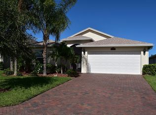704 Honeybell Ct SW, Vero Beach, FL 32968