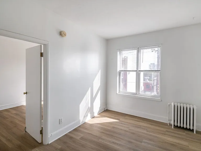 1349 Ellsworth St #3W — Photo 3