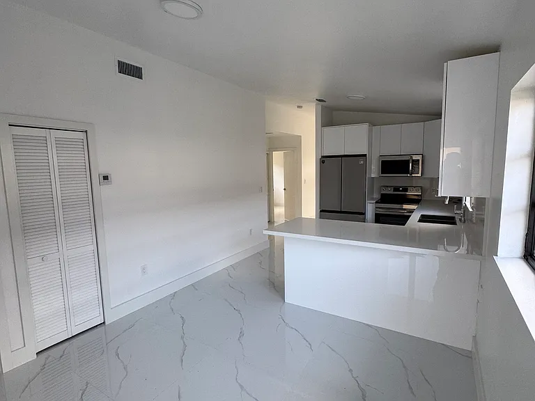 2682 W 70th Pl — Photo 11